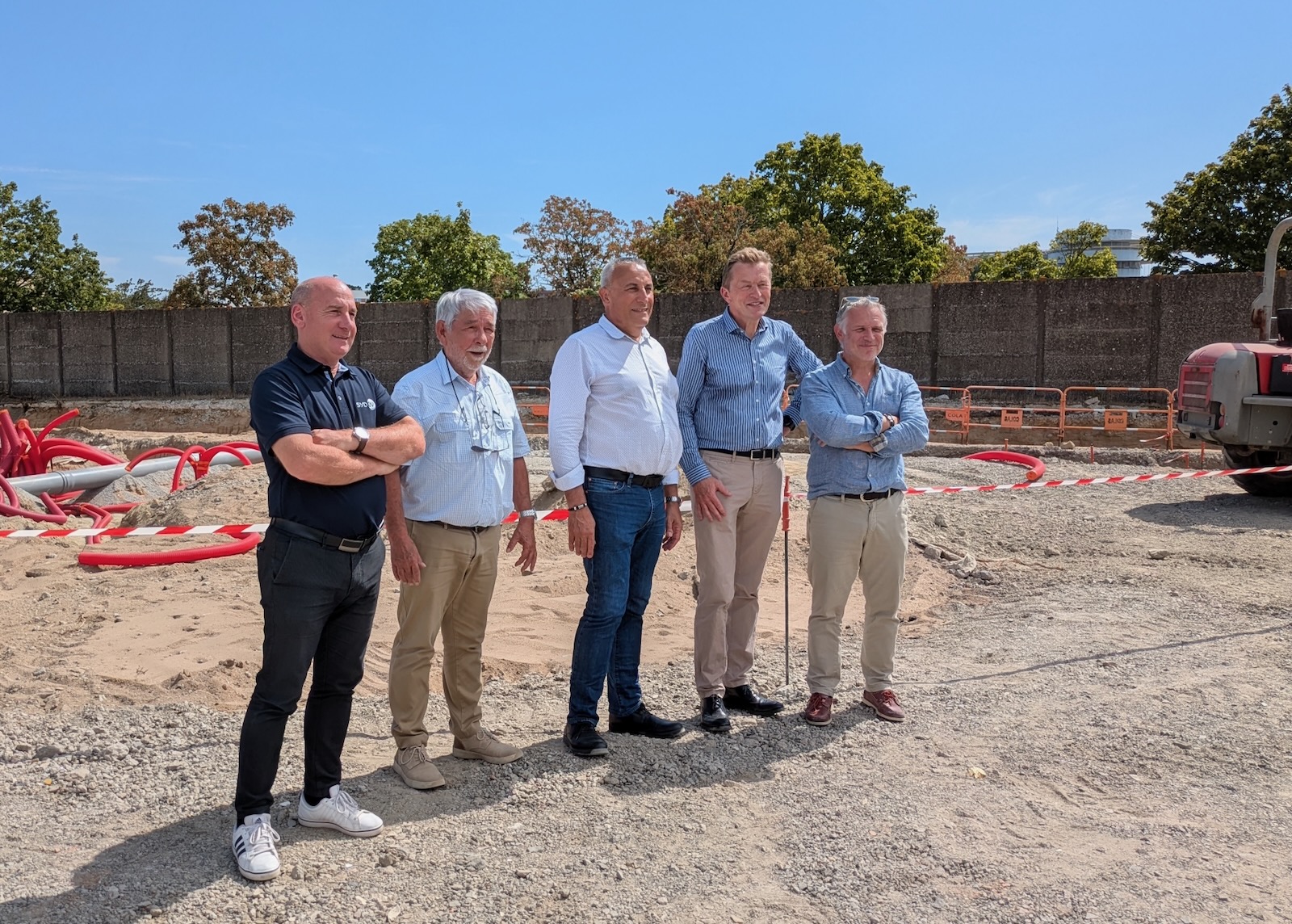 Vend&eacute;e Energie et En44 posent la premi&egrave;re pierre de la future station BioGNV de Tougas